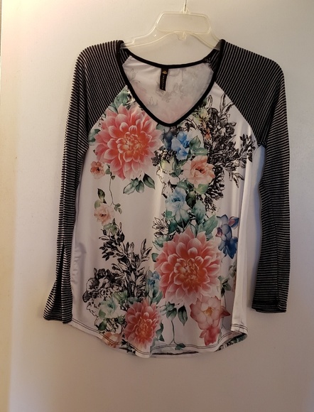 Womens blouse - Picture 1 of 1